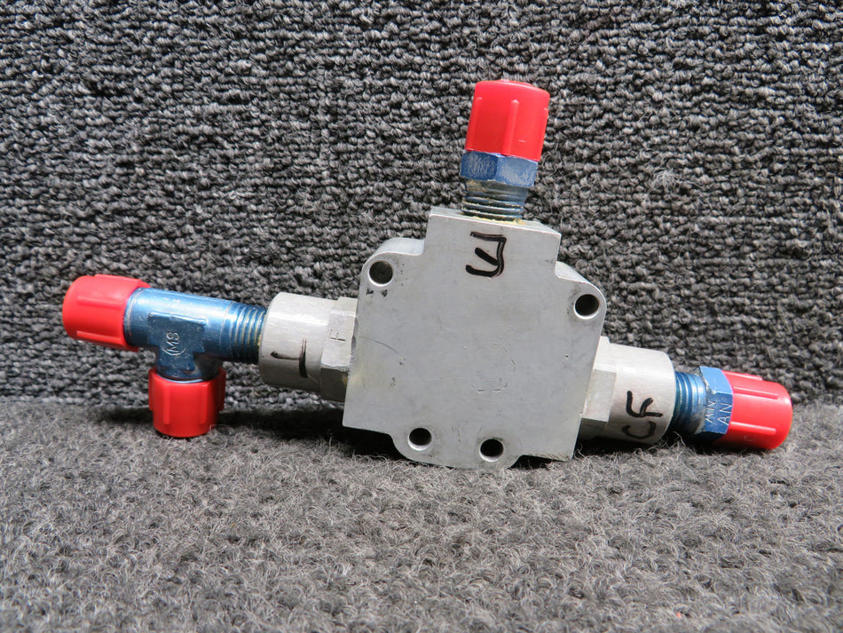 23640-5 Piper PA34-200T Scott 3 Way Fuel Valve Assembly (Core)