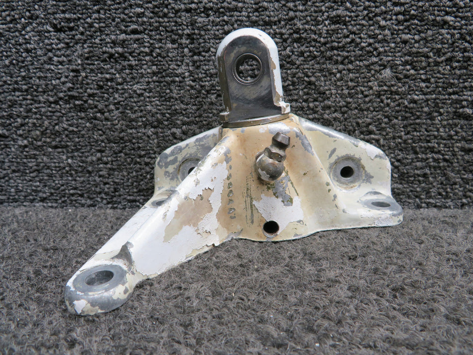 95643-008 (Cast: 95363-2) Piper PA34-200T Main Gear Truss Bracket Assembly LH
