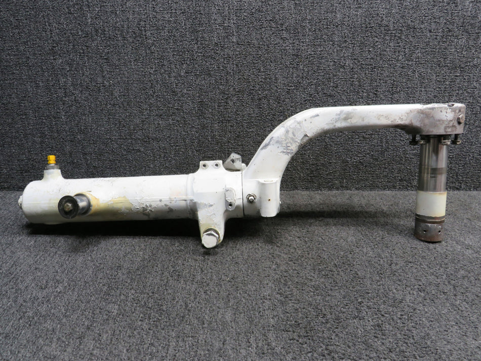 78723-013 (Use: 78723-030) Piper PA34-200T Main Gear Assembly RH