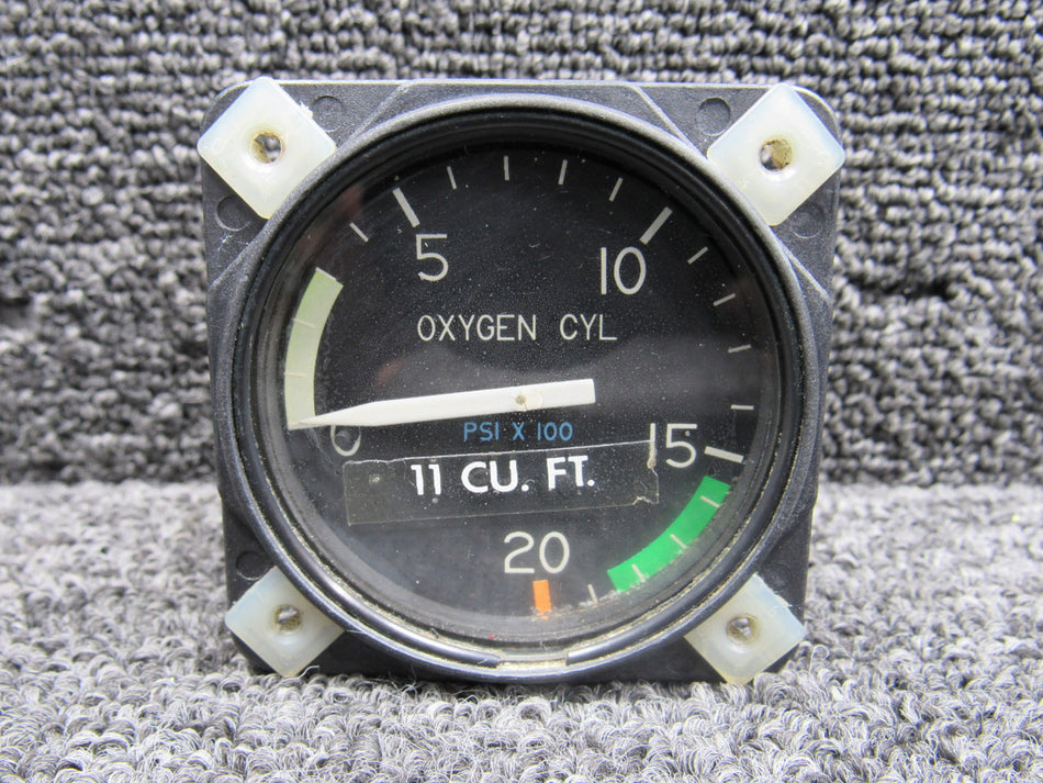 09020-0151 (Alt: C668522-0101) Cessna 421C Oxygen Cylinder Pressure Indicator