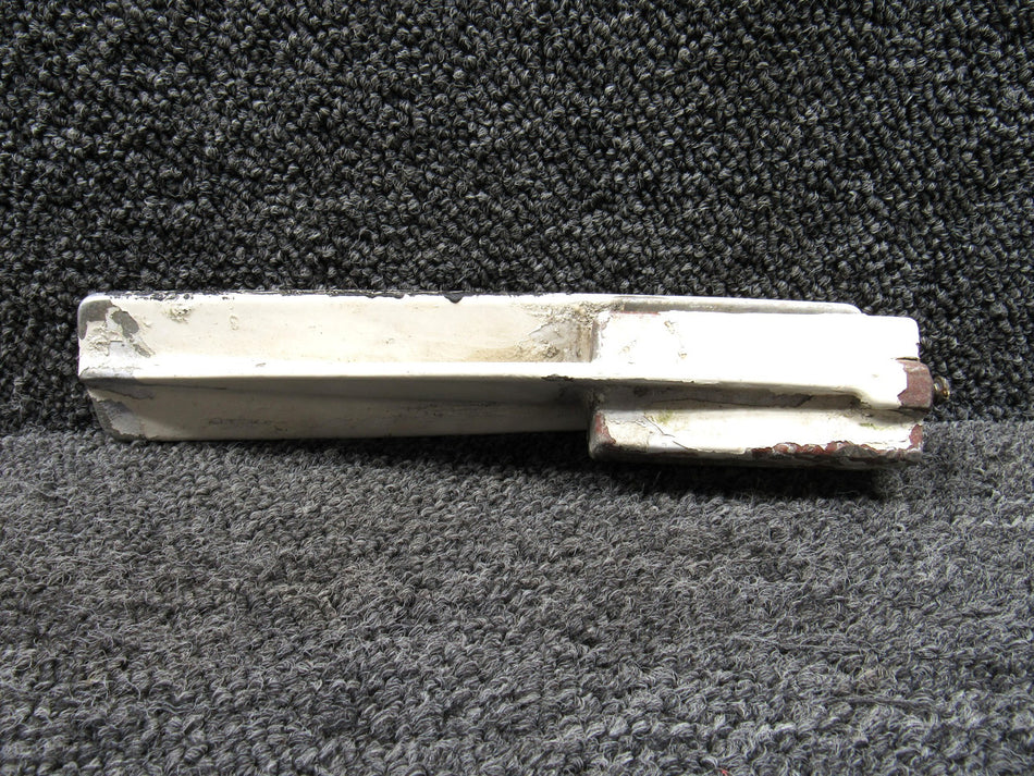 0741605-2 (Cast: 0741014-496) Cessna 182H Main Landing Gear Step RH