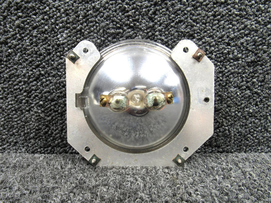 0523118-1, 0423542-6 Cessna 182H Landing Light Assembly with Bracket