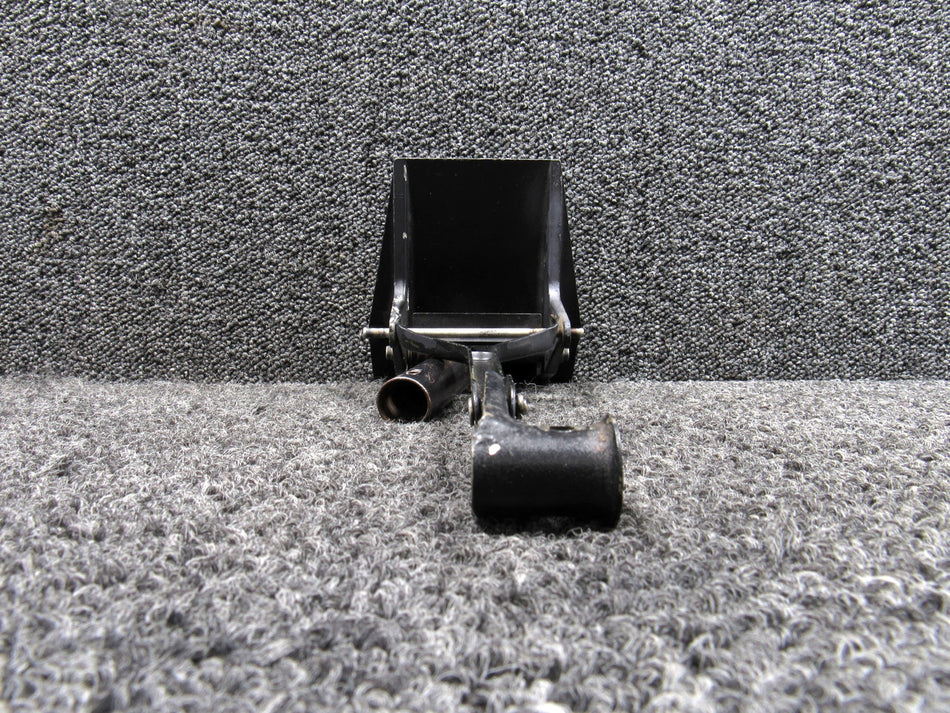 0760678-1 Cessna 182H Pilot Brake & Rudder Pedal Assembly with Arm