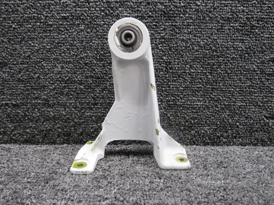 5024002-14 Cessna 421C Aileron Hinge Assembly RH