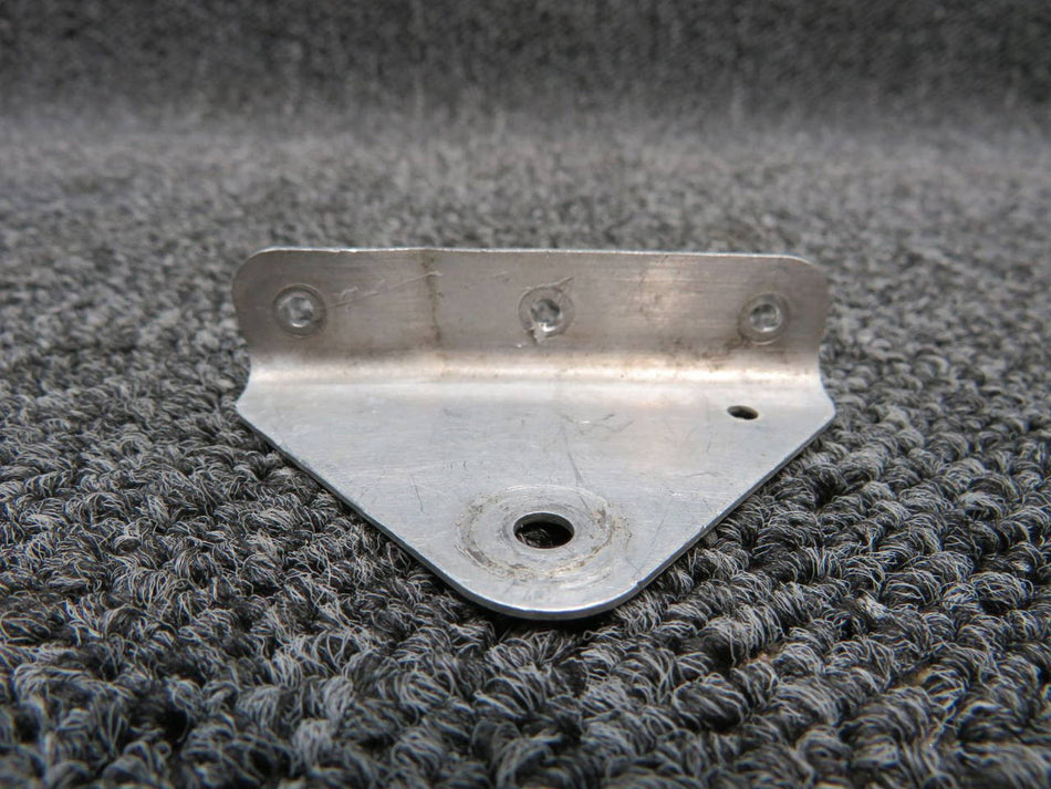 2213061-1 Cessna R182 Bracket Fwd LH Aft