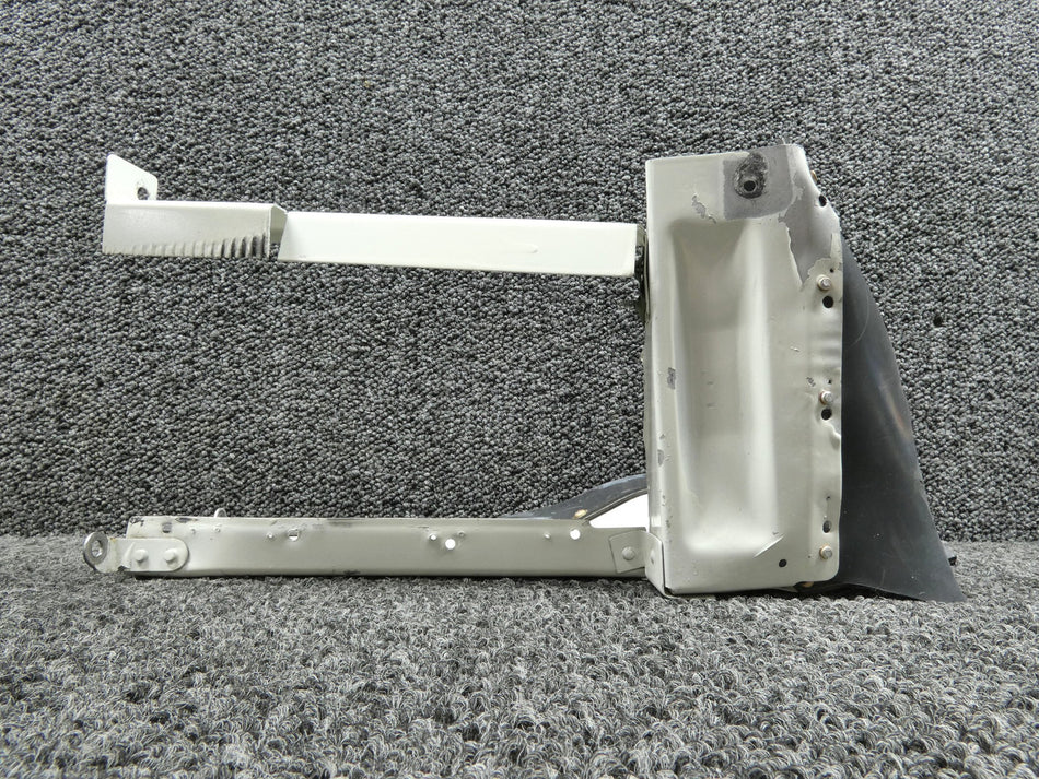 0750149-7 Cessna 182H Oil Cooler Baffle Assembly