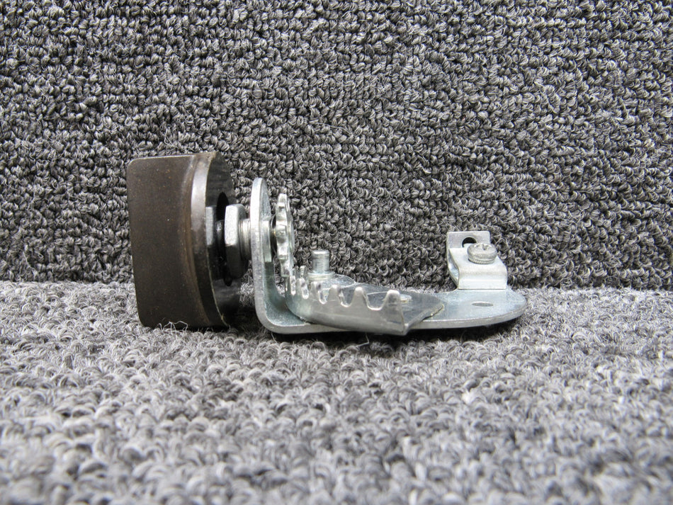 5117239-61 Cessna 421C Heat Exchanger Control Assembly LH and RH