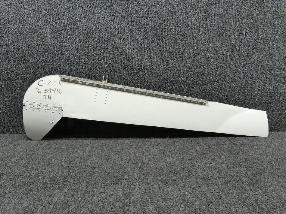1241158-2 Cessna 210K Main Landing Gear Spring Well Door Assembly RH