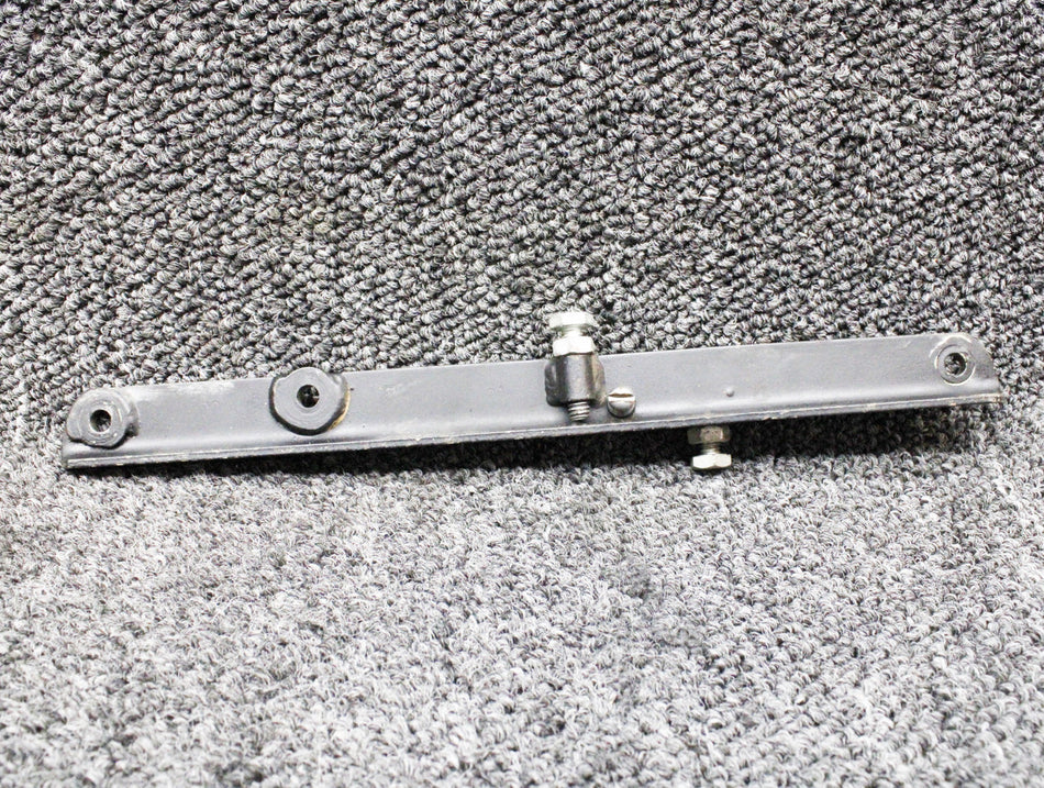22694-003 Piper PA-24-260 Flap Control Arm RH