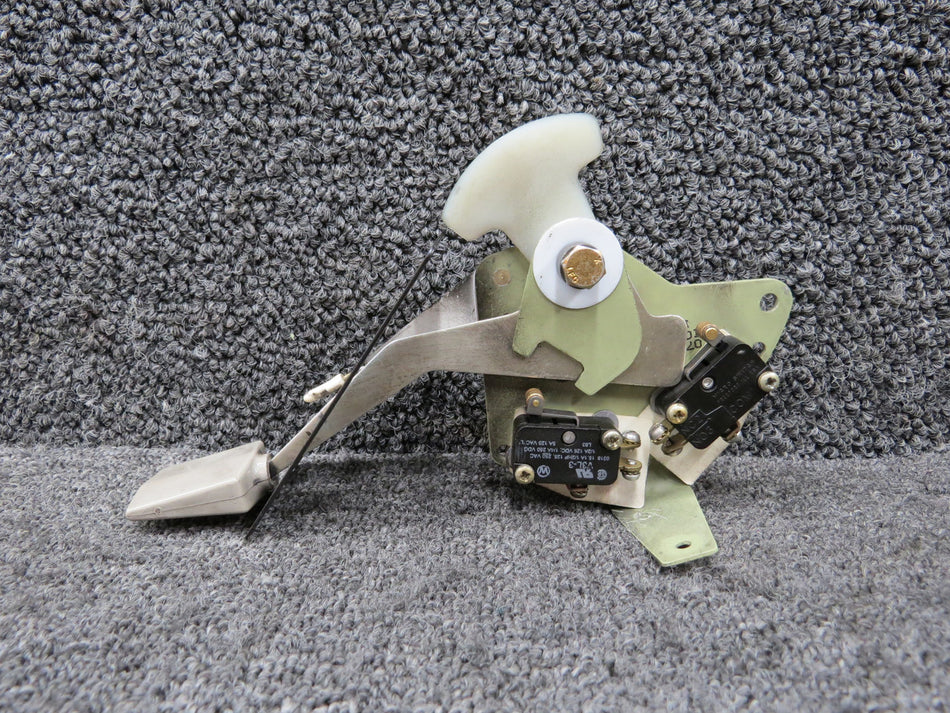 1512280-44, 1260611-10 Cessna T182T Flap Position Lever & Arm Assy w Switches