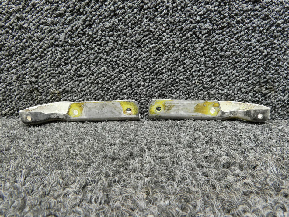 42025-000, 42025-001 Piper PA31-350 Main Landing Gear Outboard Door Bracket Set