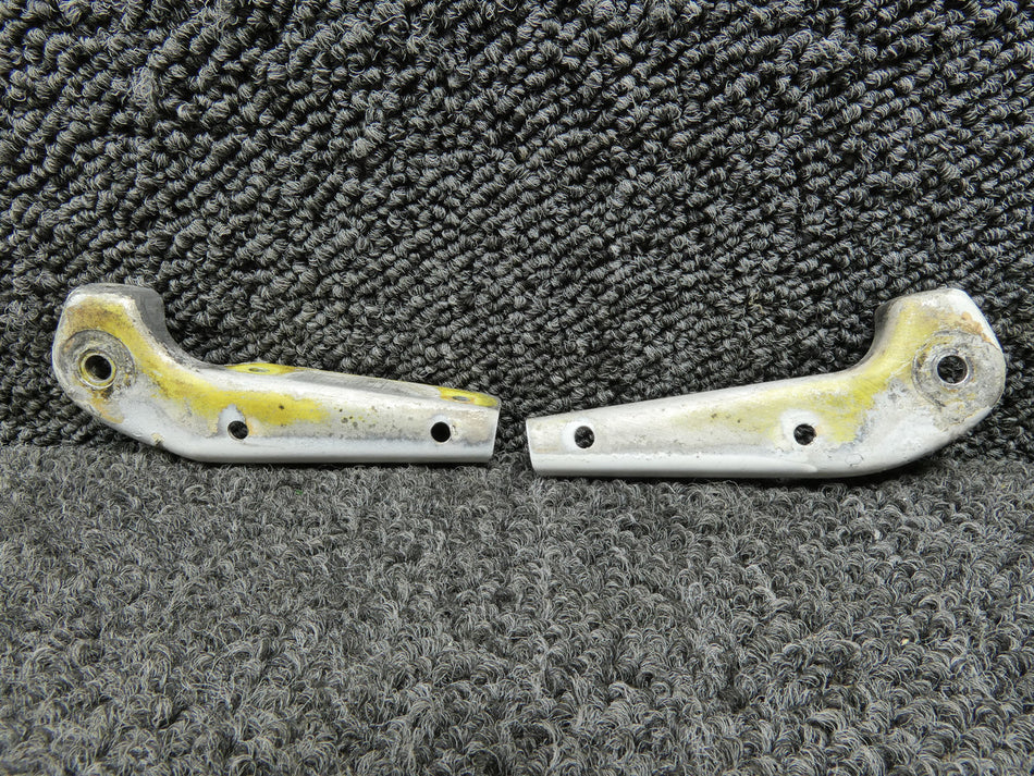 42025-000, 42025-001 Piper PA31-350 Main Landing Gear Outboard Door Bracket Set
