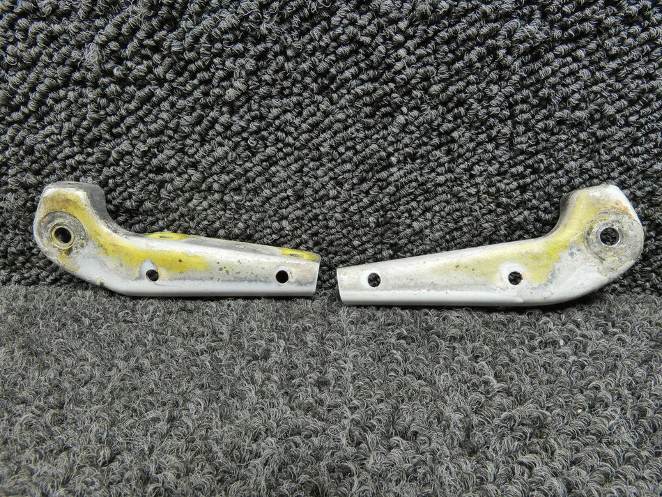 42025-000, 42025-001 Piper PA31-350 Main Landing Gear Outboard Door Bracket Set