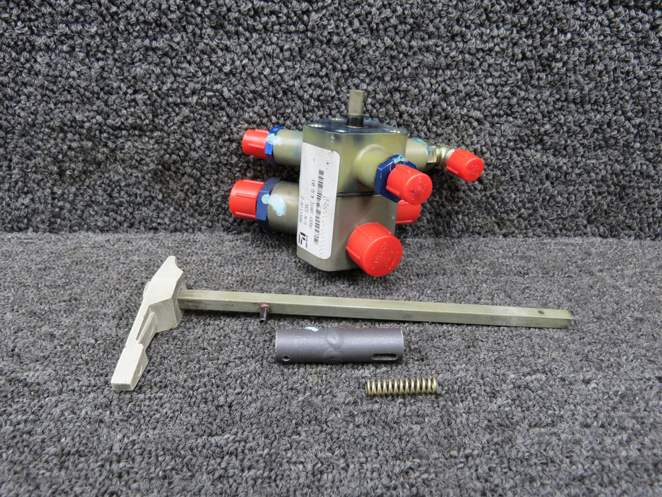 9851116-2, 0516024-1 Cessna T182T Fuel Selector Valve with Accessories
