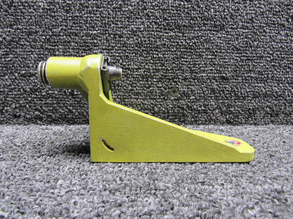 89573-014 Piper PA46-350P Cabin Door Aft Mounting Bracket