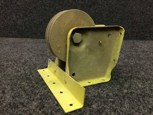 20289-000 Piper PA24 Bracket Aileron LH