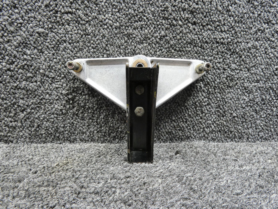 95395-000 Piper PA34-200T Nose Gear Steering Arm Assembly