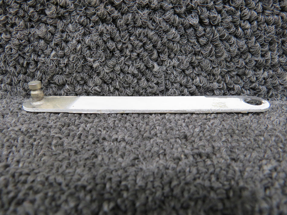 0711021-4 (Use: 0711021-11) Cessna T182T Cabin Door Arm Assembly RH