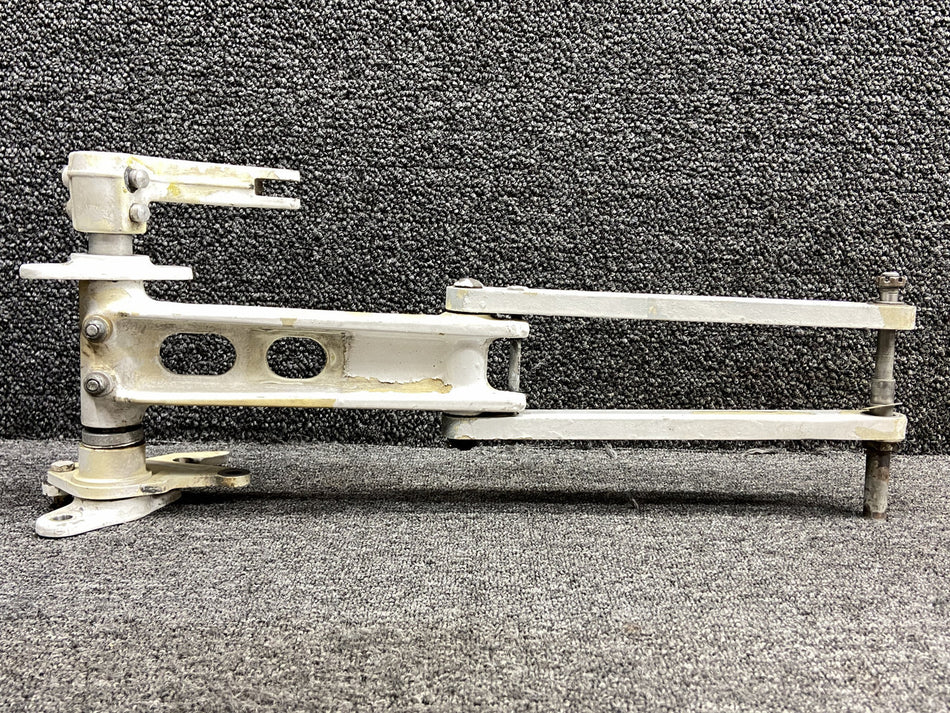 60-820011-601, 60-820055-7 Beechcraft B60 Nose Gear Retract Shaft w Drag Braces