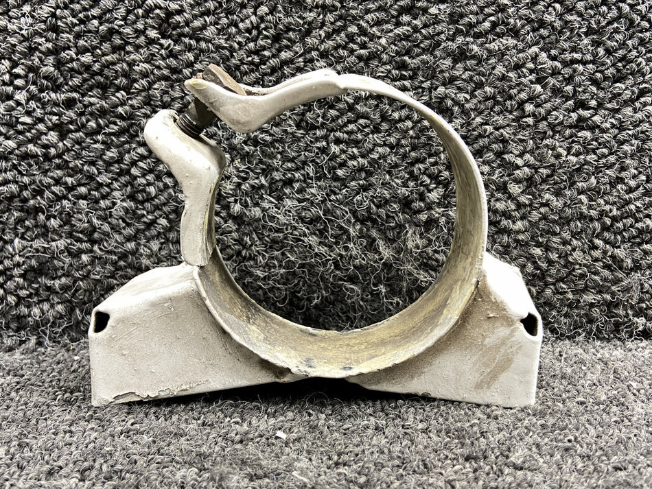 60-810045-12 Beechcraft B60 Lower Main Gear Door Actuating Clamp RH