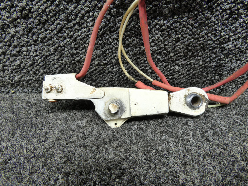 0841100-4 Cessna 320B Main Landing Gear Retract Link w Position Switch Assembly