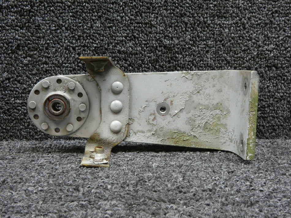 27-43019-001 Swearingen SA-226T Merlin IIIA Elevator Hinge Assembly