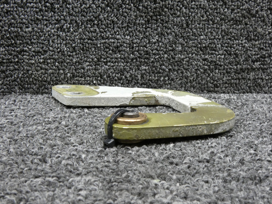 Swearingen SA-226T Merlin IIIA Main Gear Door Hinge Assembly