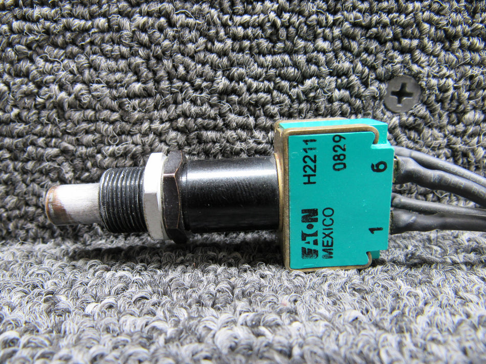 H2211 Eaton Push Button Switch
