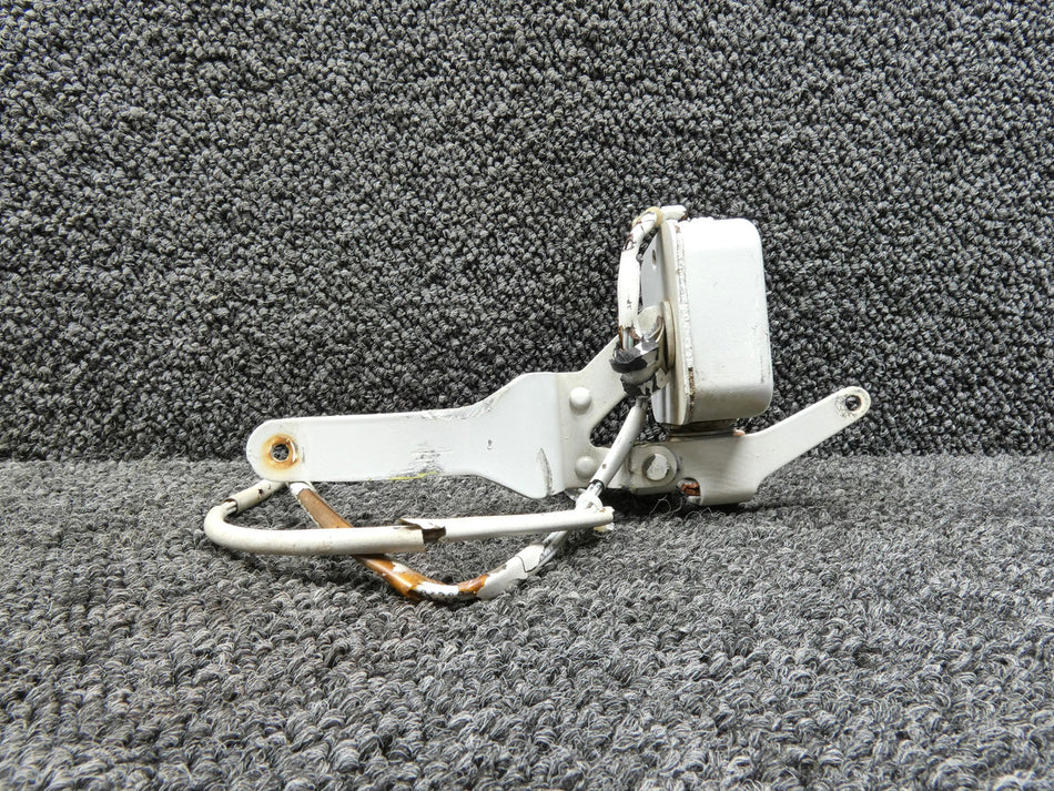 002-361013-32 Beechcraft A36 Main Gear Safety Switch Assembly RH