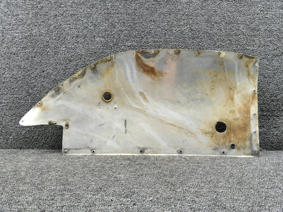 0823413-32 Cessna 310L Lower Wing Tip Fuel Fairing Assembly RH