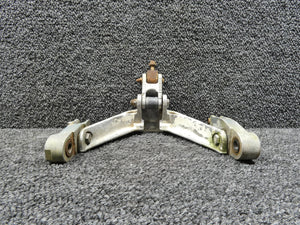 4330086 Aero Commander 680F Main Gear Door Operating Yoke