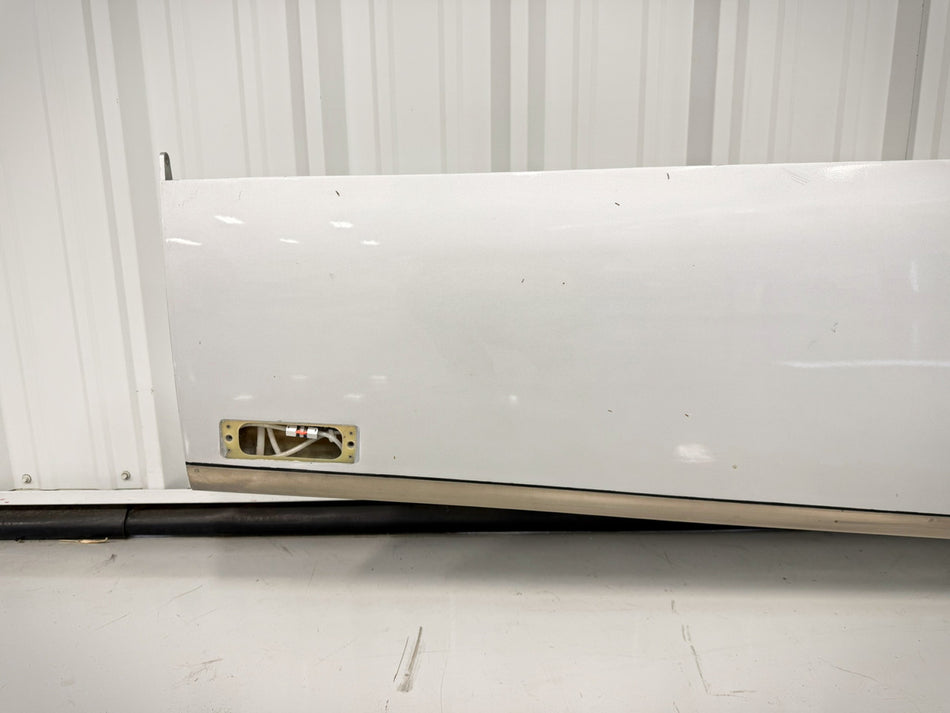 15181-002 Cirrus SR22 Horizontal Assembly