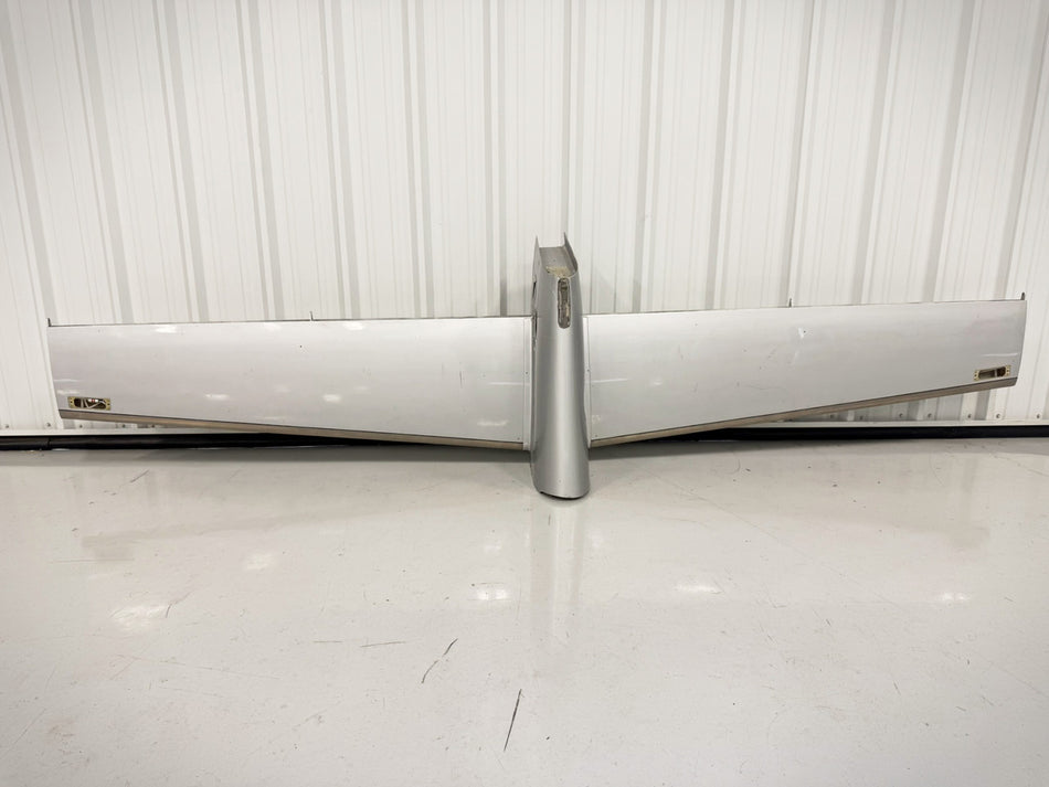 15181-002 Cirrus SR22 Horizontal Assembly