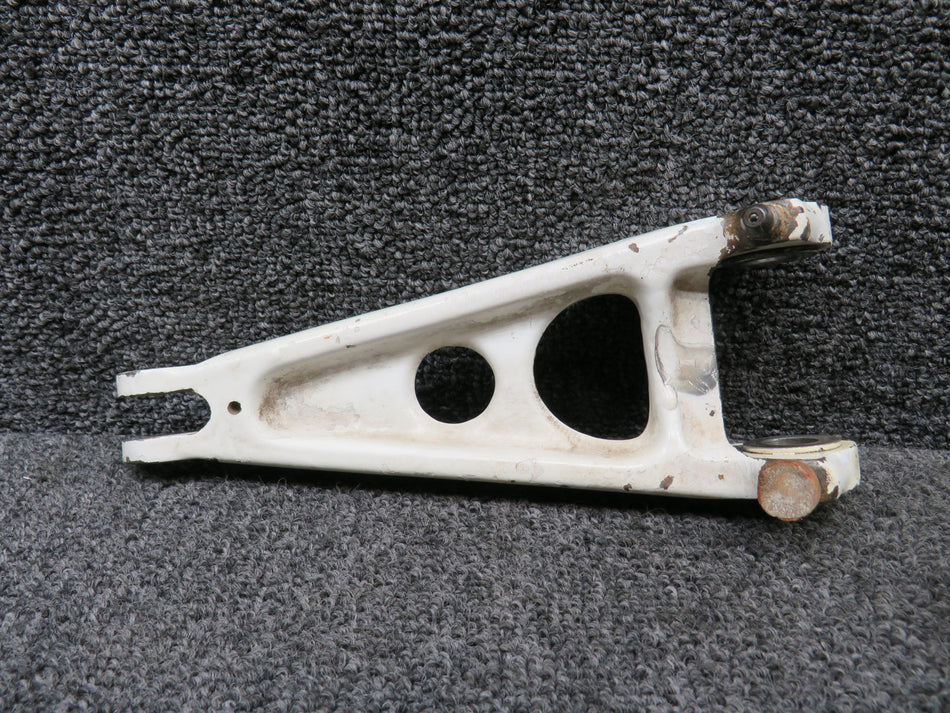 35-815194-5 (Use: 35-815194-3) Beechcraft F33A Main Gear Lower Torque Knee