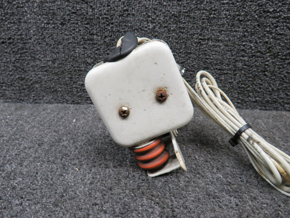 002-361013-31, 002-361013-29 Beech F33A Main Gear Safety Switch with Bracket LH