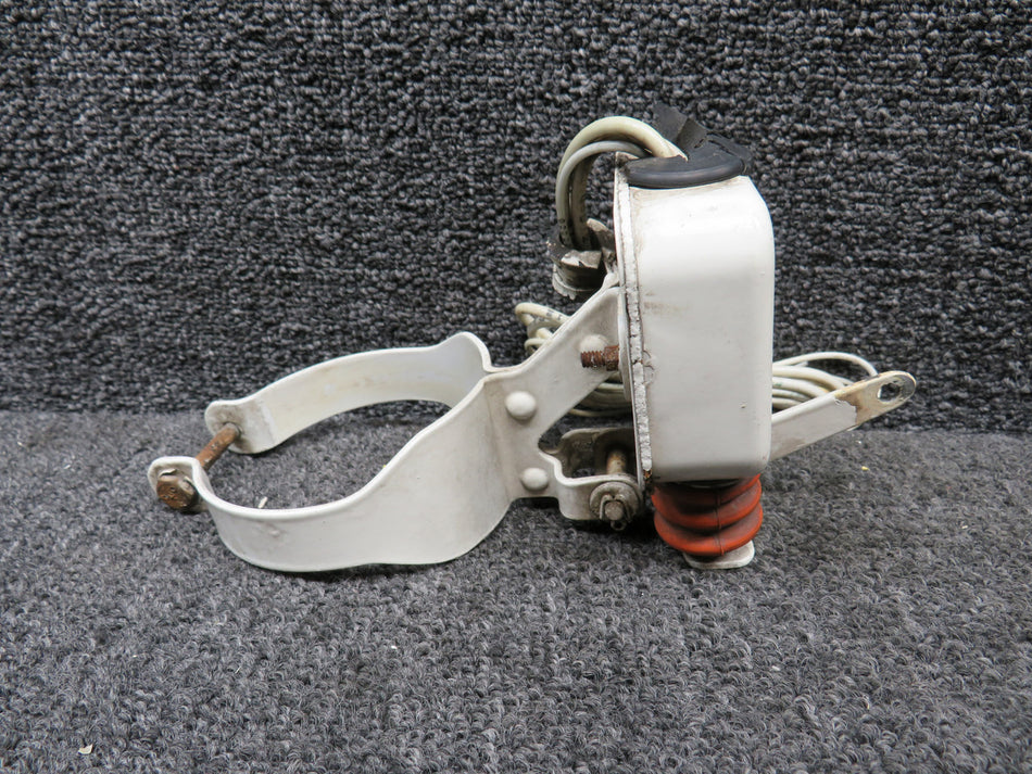 002-361013-31, 002-361013-29 Beech F33A Main Gear Safety Switch with Bracket LH