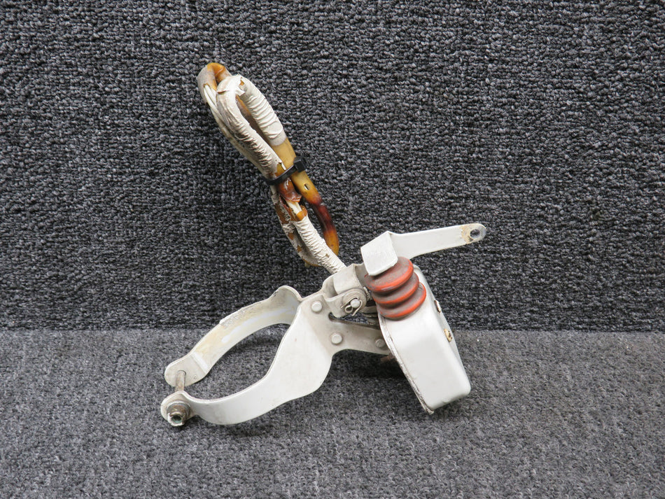 002-361013-32, 002-361013-29 Beech F33A Main Gear Safety Switch with Bracket RH