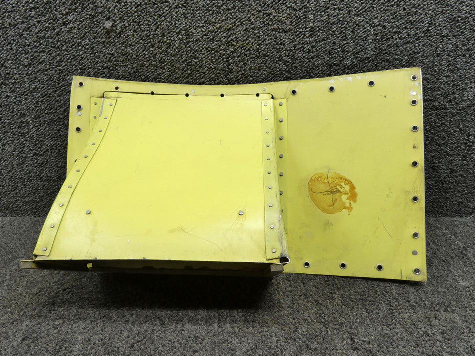 102-555021-1 Beech 58 Condenser Outlet Duct Assembly