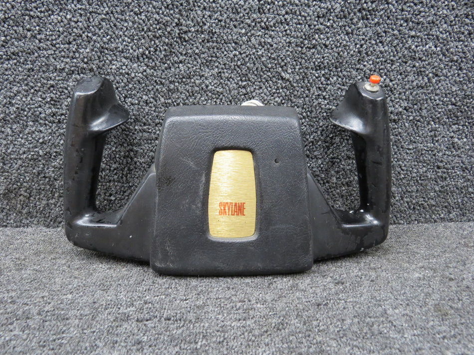 0760019-1 Cessna 182P Padded Control Wheel Assembly w Mic Switch RH