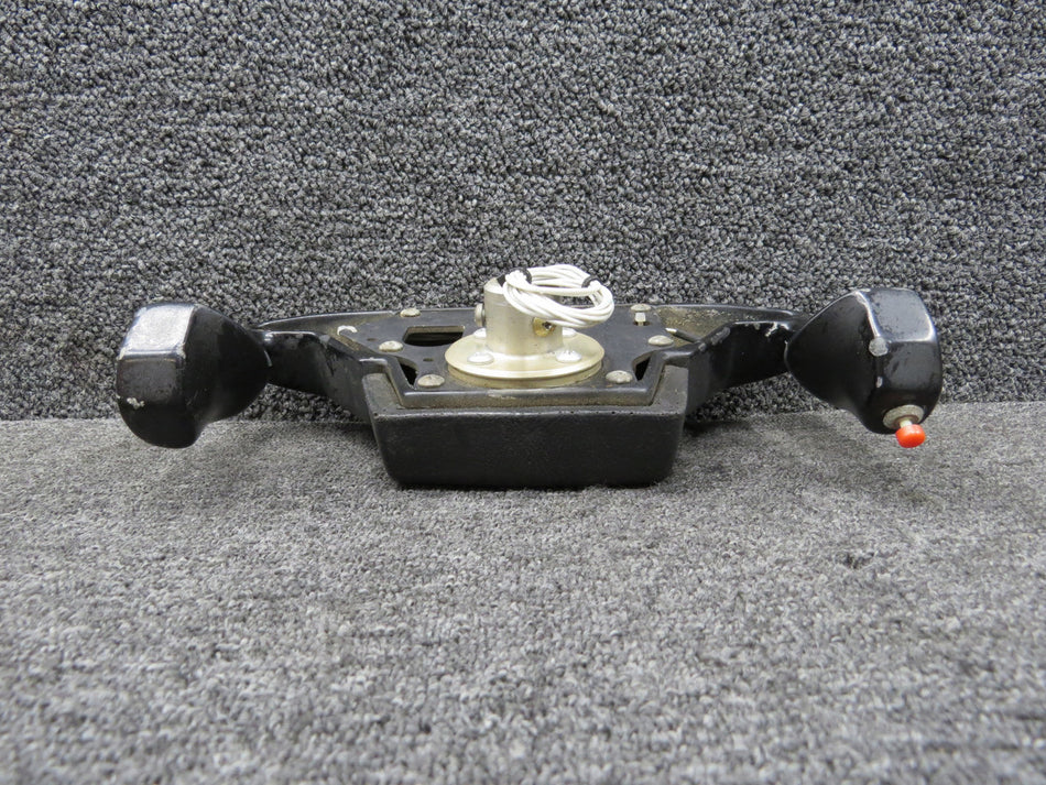 0760019-1 Cessna 182P Padded Control Wheel Assembly w Mic Switch RH