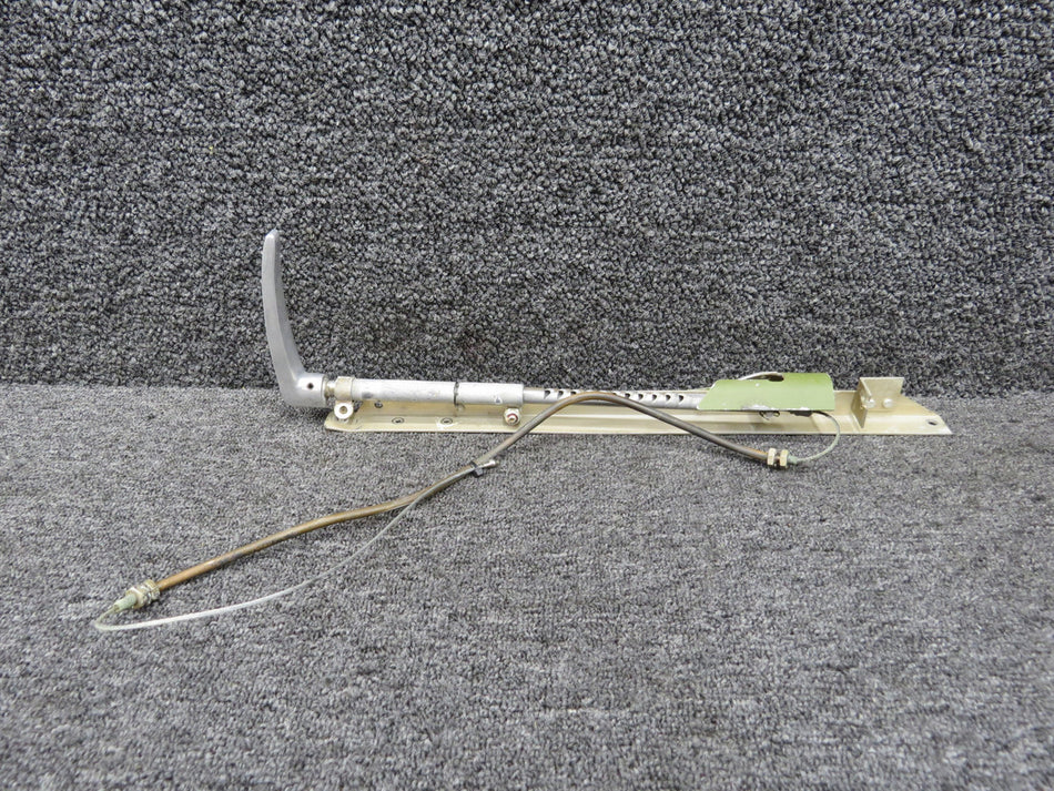 0813150-55, 0713693-2 Cessna 182P Parking Brake Handle Assembly w Support