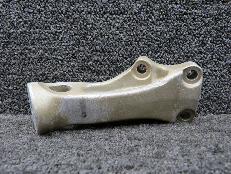 539518 (Cast: 539518K) Continental Engine Mount Bracket