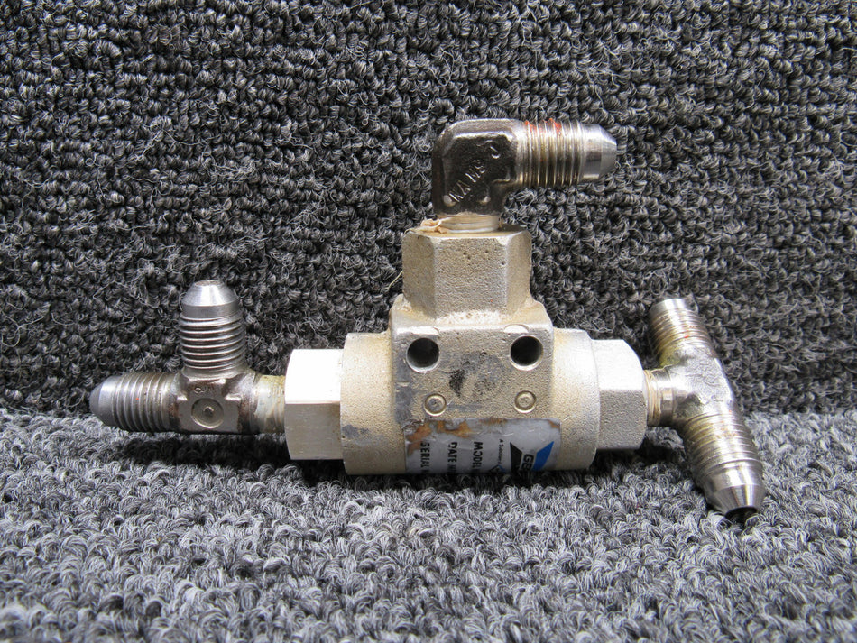 A-095 Gerdes Products Emergency Pump Shuttle Valve