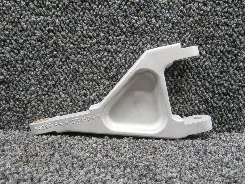 105041-002 (Cast: 31806) Piper PA34-200T Nose Landing Gear Torque Link