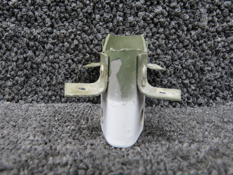 0721115-1 Cessna 182P Pitot Tube Connector