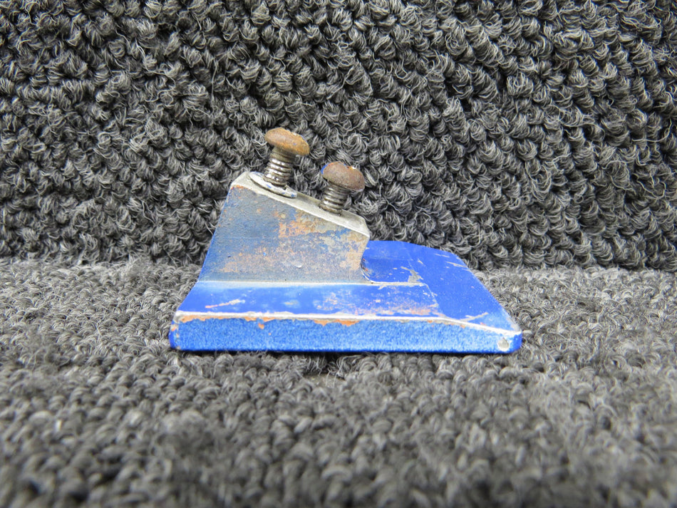 0711705-1 Cessna 182P Baggage Door Latch Handle
