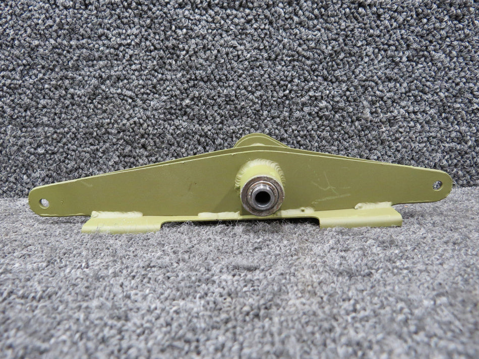 1221087-1 Cessna 177B Aileron Bellcrank Assembly LH