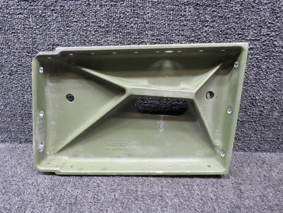 0541122-2 (Cast: 0541122-498) Cessna 172B Main Gear Support Inboard RH