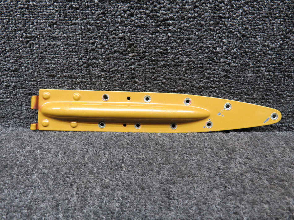 0511238-1 Cessna 172B Upper Aft Cabin Door Hinge Half LH