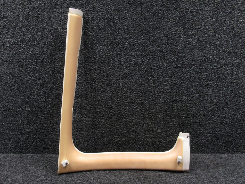 79171-008 Piper PA28RT-201T Window Frame Center Right Cover